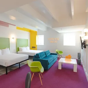 The Gallatin Hotel